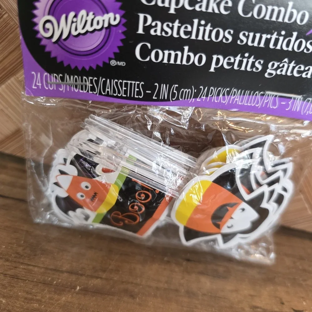 Wilton‎ Cupcake Combo Picks Only No Cupcake Cups Halloween Bats Candy Corn